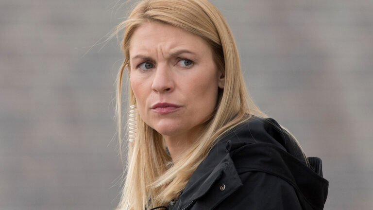 claire-danes-as-carrie-mathison-in-homeland-9621115-6786216