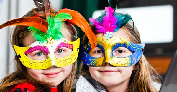 Comment maintenir la magie des masques et du carnaval dans le pandémonium ?