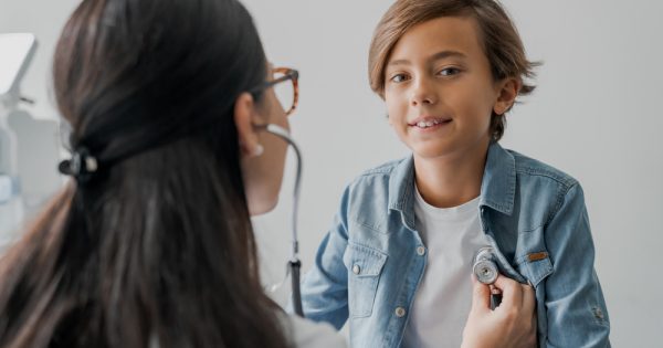 La vaccination contre le VPH également chez les hommes : voici pourquoi