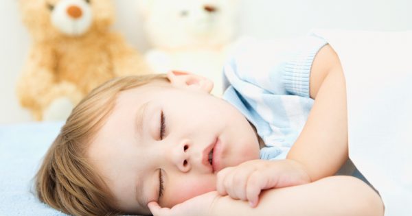 Laisser les bébés dormir seuls : mission impossible ? Pas vraiment. Laisser les bébés dormir seuls : mission impossible ? Pas vraiment.