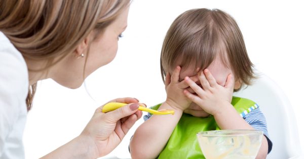 Alimentation : Pourquoi mon enfant a-t-il des nausées en mangeant ?