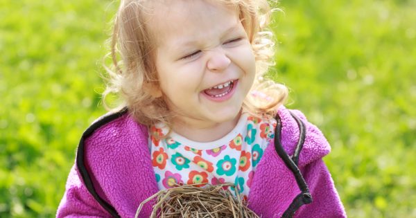 Au secours ! Une dent de lait s'est cassée ! Que faire maintenant ?
