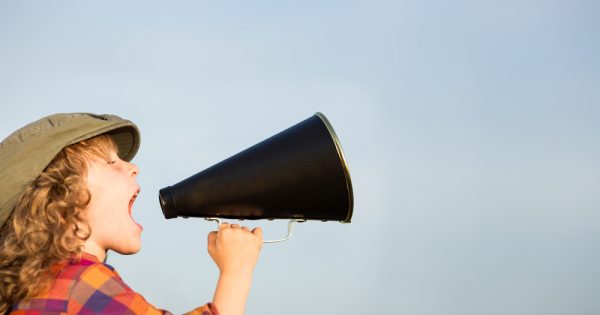 Comment gérer un enfant qui "crie" ?