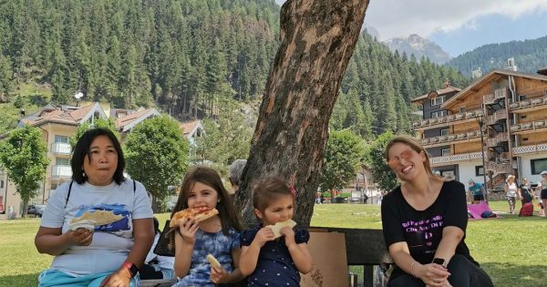 Demandez de l’aide, pourquoi pas ? La réponse de Clio aux critiques sur le web Demandez de l'aide, pourquoi pas ? La réponse de Clio aux critiques sur le web