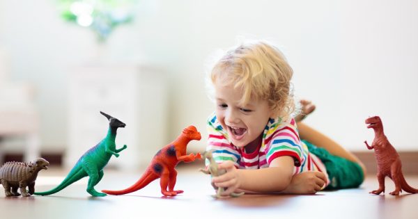 Les enfants qui aiment les dinosaures sont plus intelligents que la moyenne : voici pourquoi