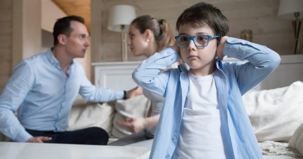 Maman et papa se disputent ! Comment protéger les enfants ? Maman et papa se disputent ! Comment protéger les enfants ?