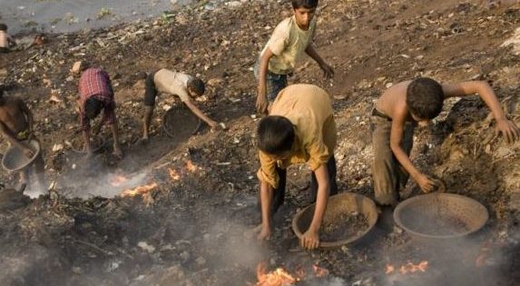 Enfants empoisonnés par le plomb : les effets néfastes de la neurotoxine