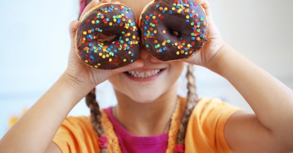 Les enfants et le petit-déjeuner : pourquoi il est crucial pour leur croissance