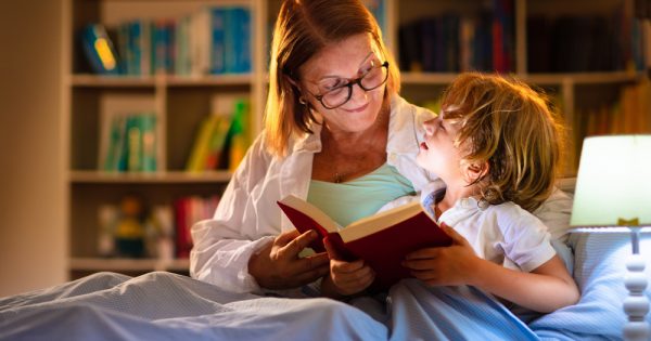 Dormir chez les grands-parents : conseils pour les mères craintives