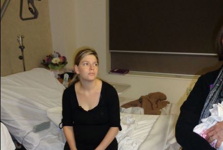 evitate-le-visite-a-mamma-e-neonato-subito-dopo-il-parto-katie-bowman-spiega-il-perche