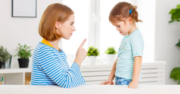 Fesser les enfants : un délit également en France Fesser les enfants : un délit également en France