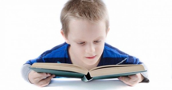 Les dyslexiques sont nés. Mais comment s’en sortir ? Les dyslexiques sont nés. Mais comment s'en sortir ?