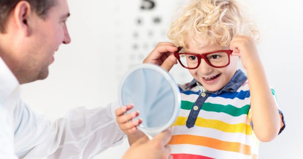 Les yeux des enfants : les 5 troubles de la vision les plus courants Les yeux des enfants : les 5 troubles de la vision les plus courants