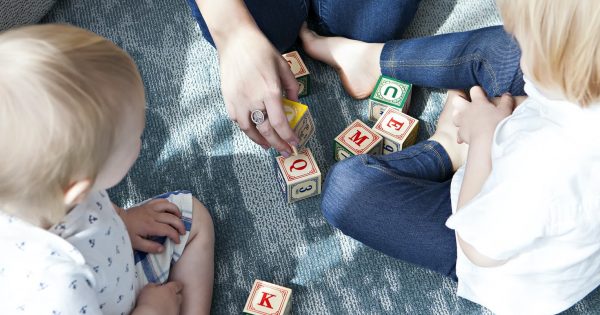 Pourquoi les enfants inventent-ils des mots ? Pourquoi les enfants inventent-ils des mots ?