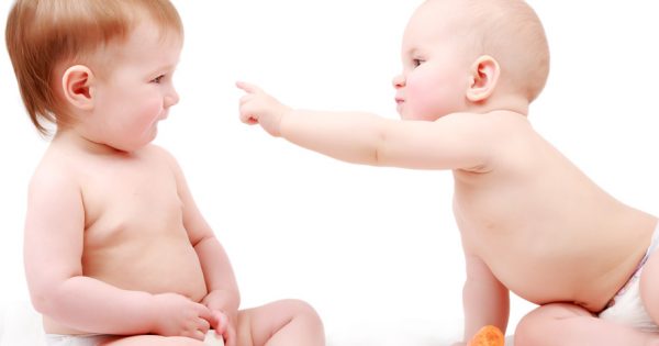 Si l'enfant fait des gestes, cela augmente la créativité