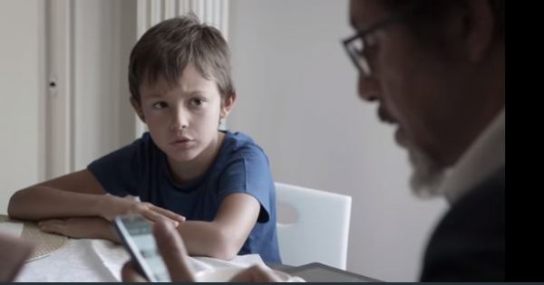 #posalosmartphone : la campagne lancée par Pepita Onlus pour améliorer les relations parents-enfants