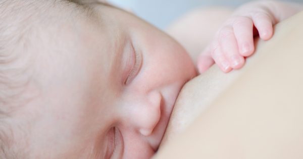 L’allaitement maternel est… L'allaitement maternel est...