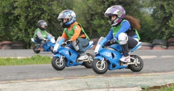 Accident de mini-moto : un garçon de 9 ans meurt dans l'accident. Il ne portait pas de casque.