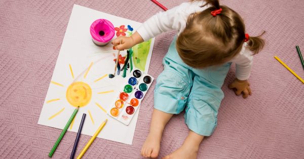 Activités avec les enfants : le sac de couleurs Activités avec les enfants : le sac de couleurs