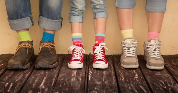 Journée mondiale du syndrome de Down : tout le monde se promène avec des chaussettes bizarres