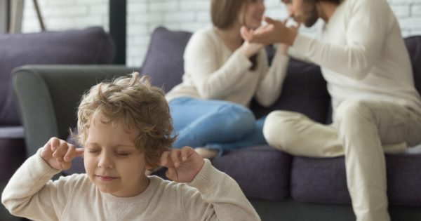 Se battre violemment devant des enfants peut être un crime. La Cour de Cassation le dit Se battre violemment devant des enfants peut être un crime. La Cour de Cassation le dit