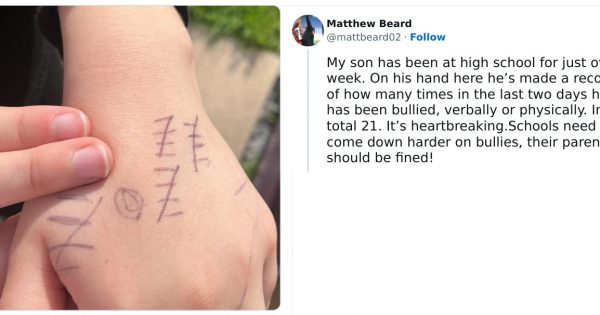 Un signe de la main pour chaque incident d'intimidation à l'école : le message d'un papa
