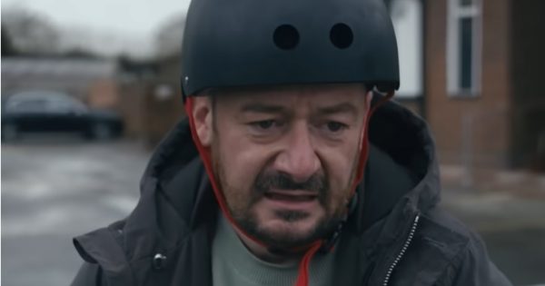 Parents d’accueil : la publicité de Noël fait le tour du web Parents d'accueil : la publicité de Noël fait le tour du web