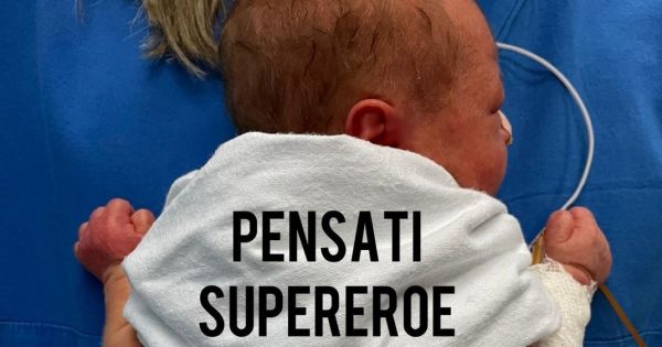 Pensez super-héros : un post sur les bébés prématurés de l'hôpital Niguarda devient viral