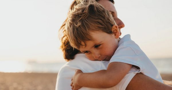 L'écoute active : pourquoi est-elle si importante pour les enfants ?