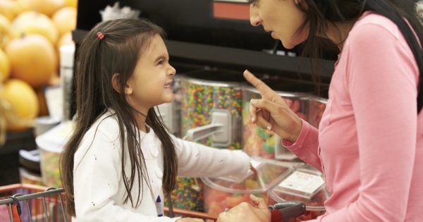 Quand l'enfant ne reconnaît pas l'autorité parentale : portrait-robot de l'enfant "symétrique