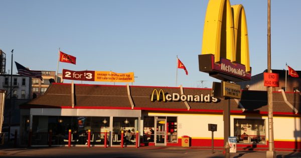États-Unis et travail des enfants, deux enfants de 10 ans découverts par l’inspection du travail employés chez McDonald’s États-Unis et travail des enfants, deux enfants de 10 ans découverts par l'inspection du travail employés chez McDonald's
