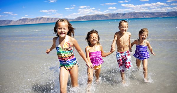 Drapeau vert 2023 : voici les meilleures plages pour enfants choisies par les pédiatres