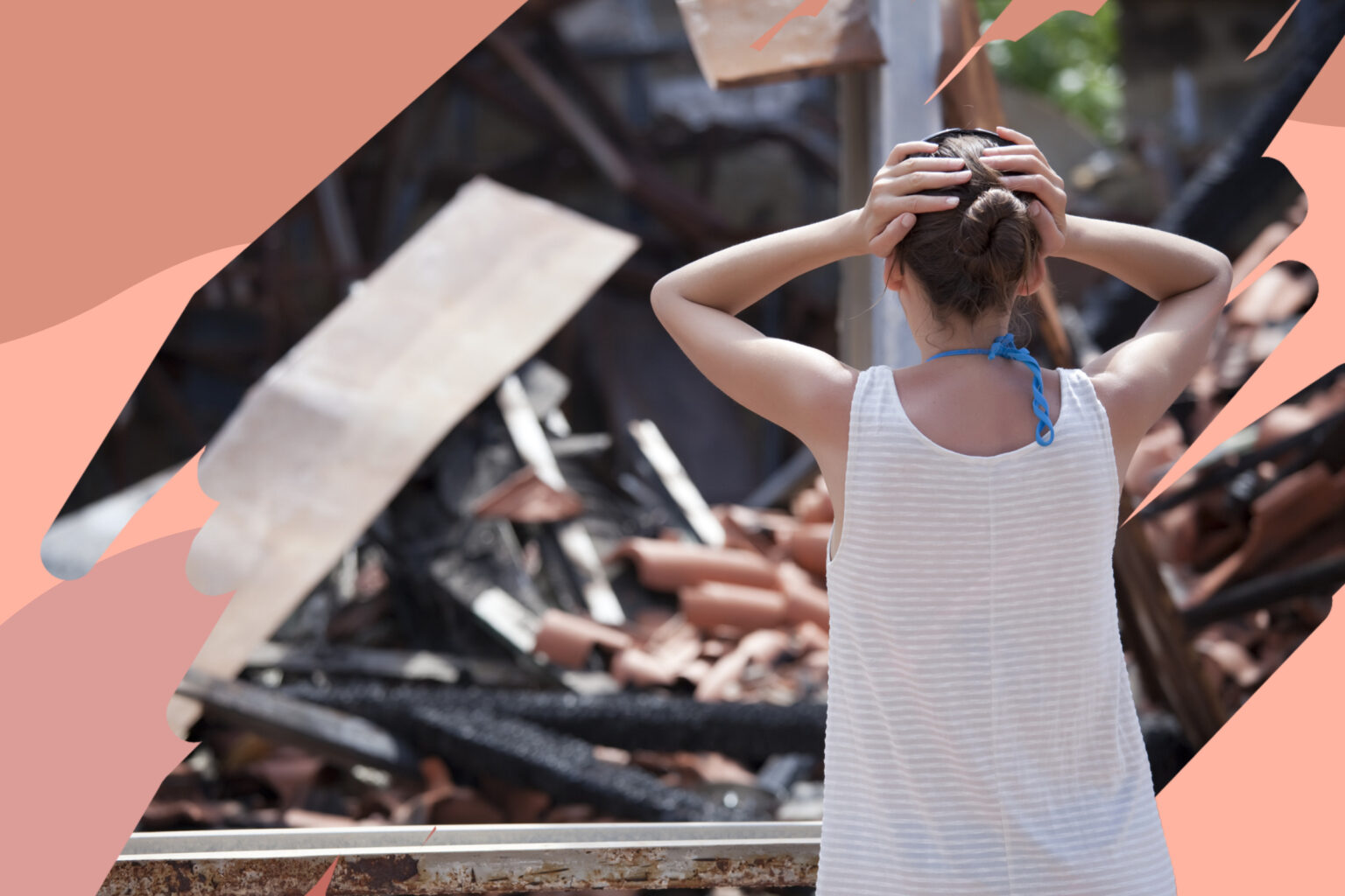 Les différents types de traumatismes woman standing in front of a burnt down house