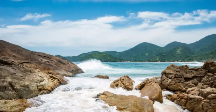 Paraty : destinations montagne et plage Brésil
