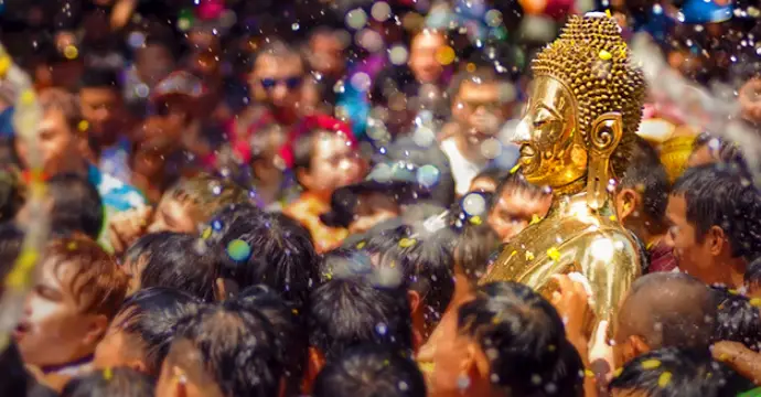 Songkran - célébrations du printemps dans le monde entier