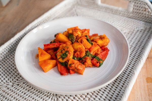portion de curry de courge musquée et de plantain