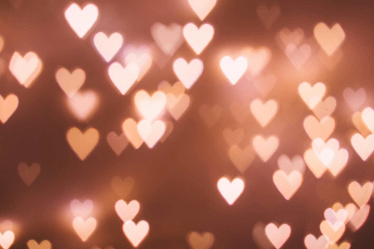 Les meilleures idées de cadeaux de Saint-Valentin amusants pour surprendre votre moitié