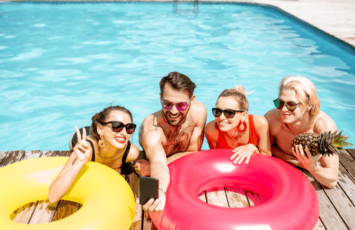 Quelles précautions devons-nous prendre si nous avons une piscine à la maison