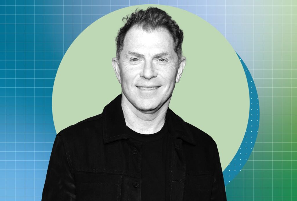 Les dîners de semaine de Bobby Flay sont "très simples".