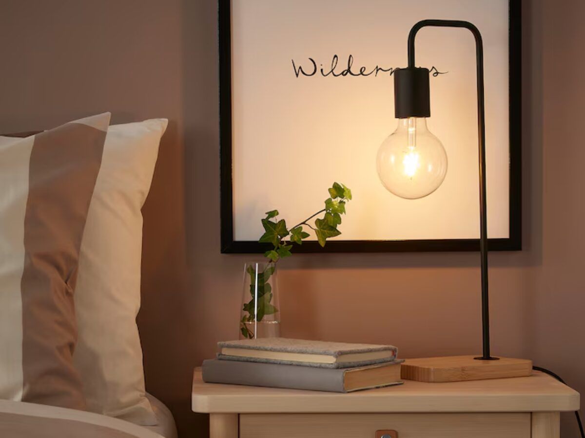 Table de nuit IKEA