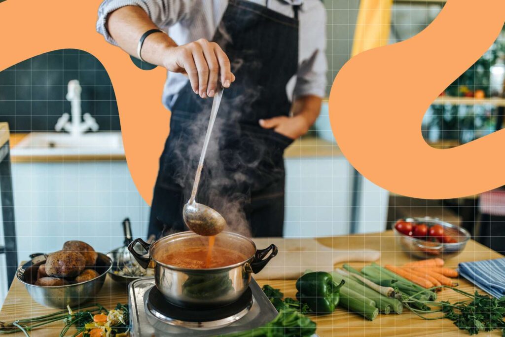 Pourquoi vous devriez préparer une soupe chaque semaine, selon une rédactrice en chef d'une revue gastronomique