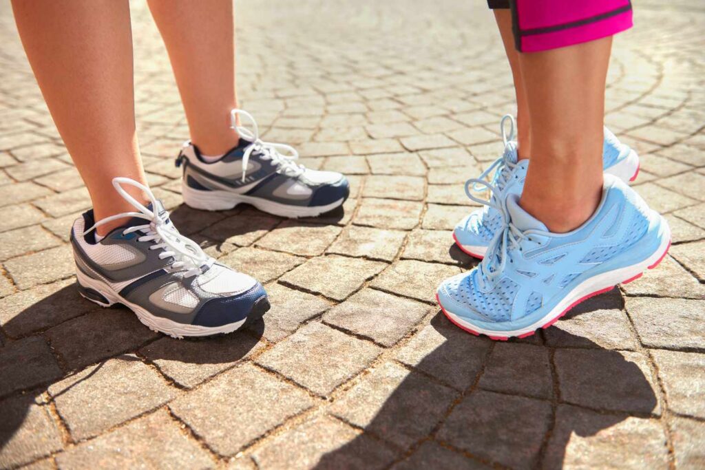 Les chaussures Hoka étaient incroyablement populaires pour les tournées en Italie Les chaussures Hoka étaient incroyablement populaires pour les tournées en Italie