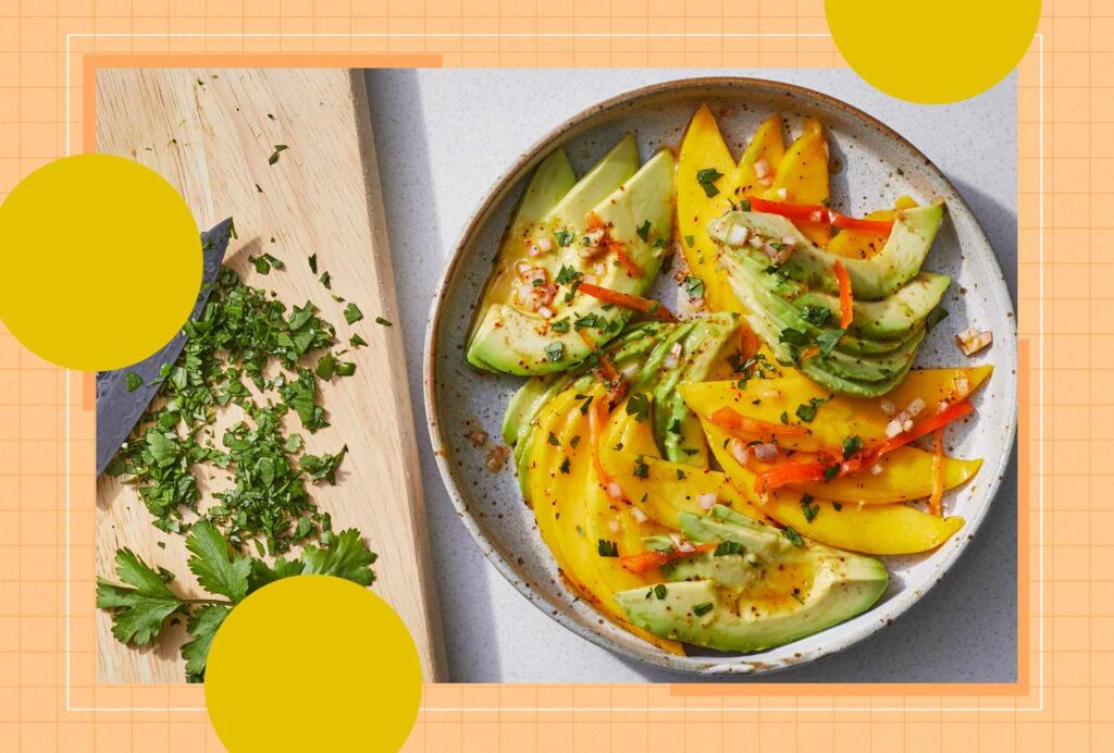 Manger la mangue soutient la santé cardiaque, la glycémie Manger la mangue soutient la santé cardiaque, la glycémie