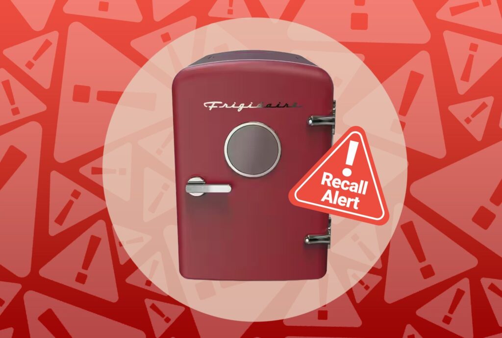 Plus de 600 000 mini-Fridges se sont rappelés après avoir étincel Plus de 600 000 mini-Fridges se sont rappelés après avoir étincel
