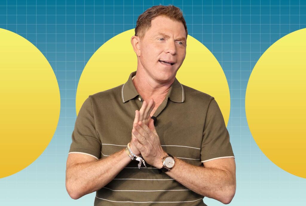 La recette de cuisses de poulet croustillantes de Bobby Flay est dorée La recette de cuisses de poulet croustillantes de Bobby Flay est dorée