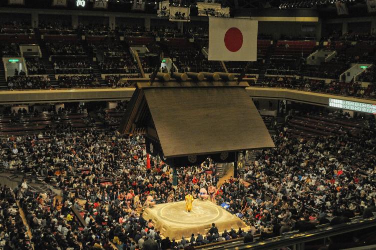 Osaka & Nara 2026 : sumo, spas et célébrations Osaka & Nara 2026 : sumo, spas et célébrations