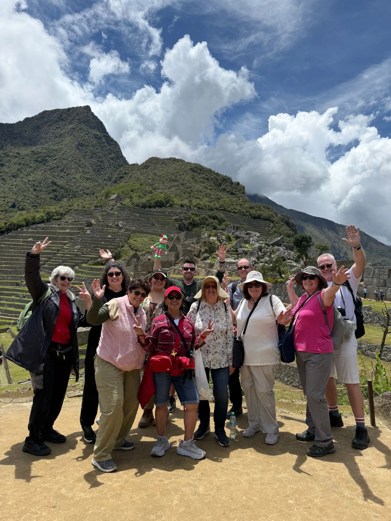 groupe de voyageurs à Machu Picchu