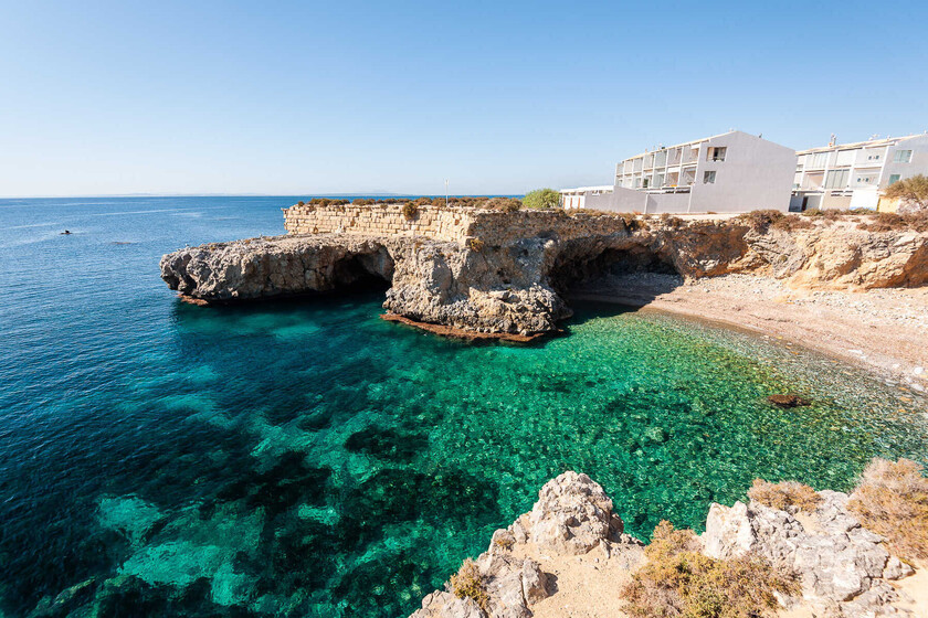 C'était l'une des îles espagnoles les plus charmantes, mais ses 50 voisines en ont assez du tourisme et veulent leur indépendance.