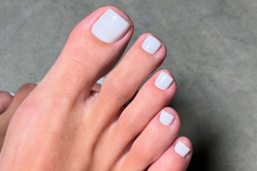 Cinq couleurs d'ongles tendances qui vous donneront envie de porter des sandales tout l'été
