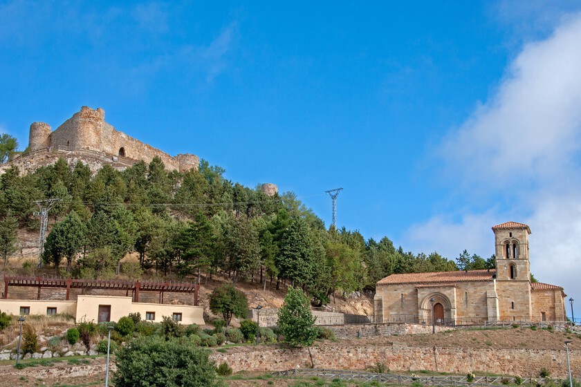 La ville tranquille et médiévale de Palencia entre châteaux, meilleur agneau et montagnes pour voir l'éclipse solaire 2026